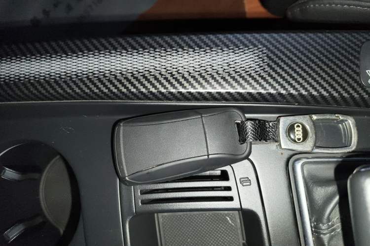 Used Audi A4L 2022 40 TFSI Fashion Dynamic Model Vehicle Key