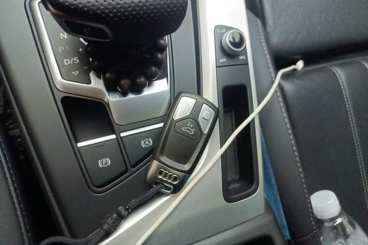 Used Audi A4L 2022 40 TFSI Fashion Dynamic Model Vehicle Key
