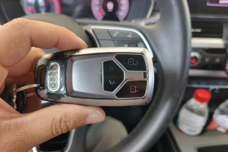 Used Audi A4L 2022 40 TFSI Fashion Dynamic Model Vehicle Key