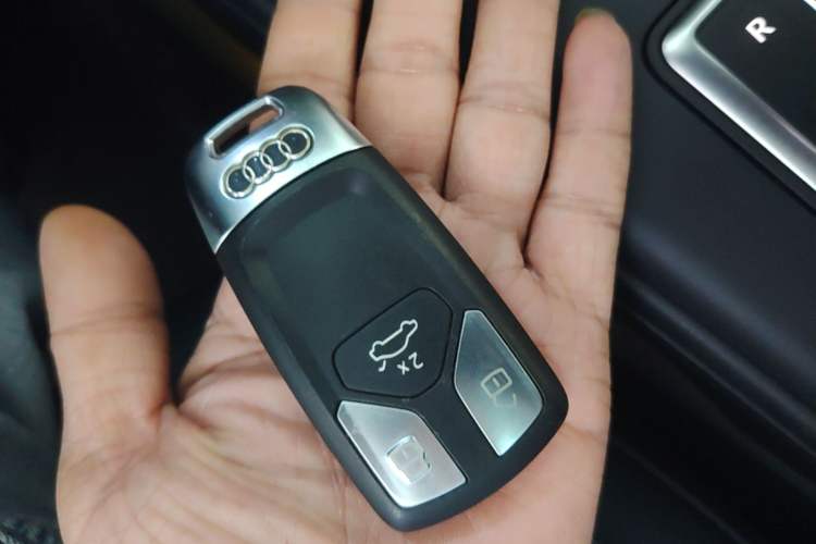 Used Audi A4L 2022 40 TFSI Fashion Dynamic Model Vehicle Key