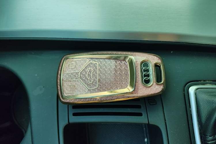 Used Audi A4L 2022 40 TFSI Fashion Dynamic Model Vehicle Key