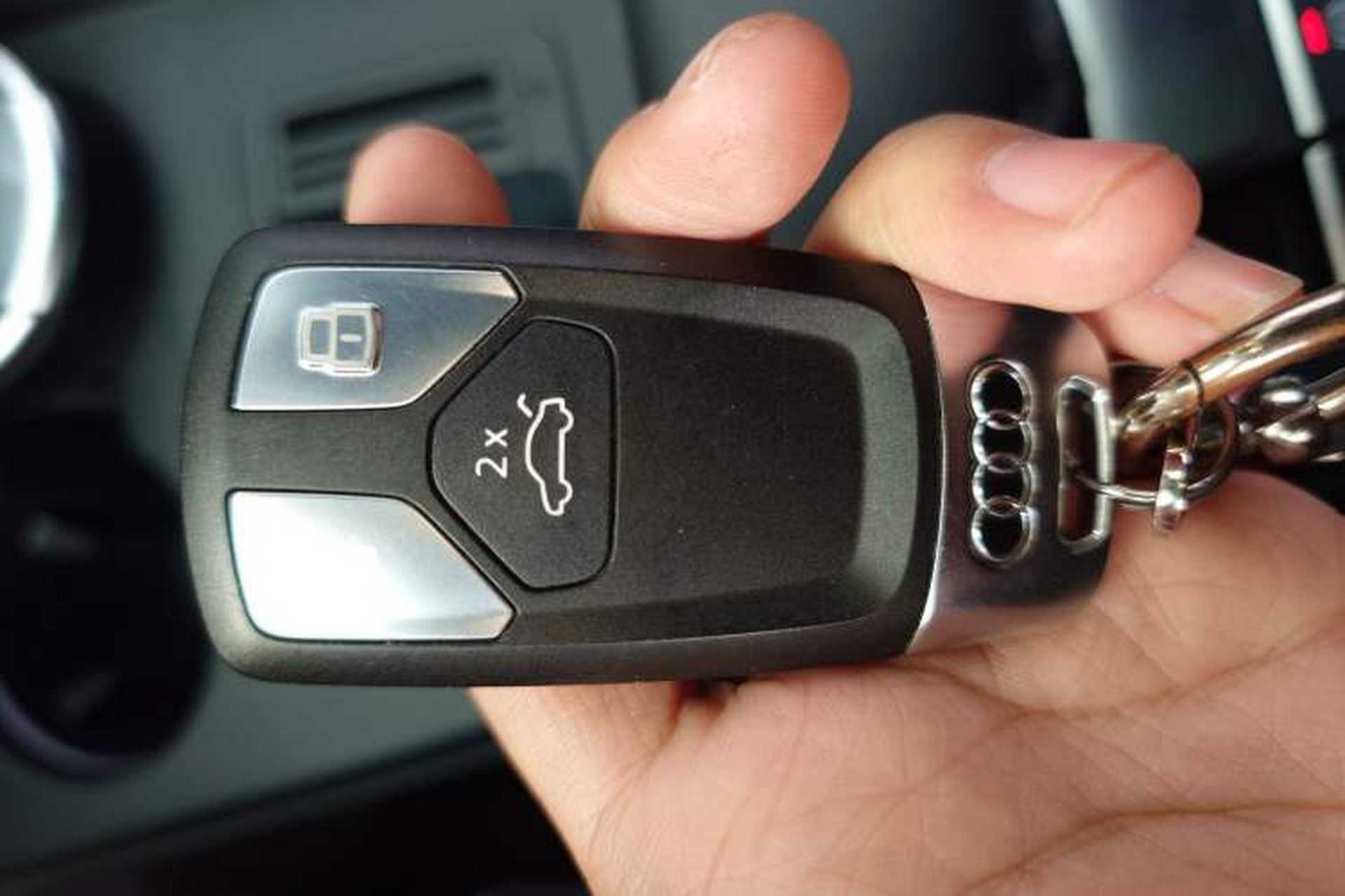 Used Audi A4L 2022 40 TFSI Fashion Dynamic Model Vehicle Key