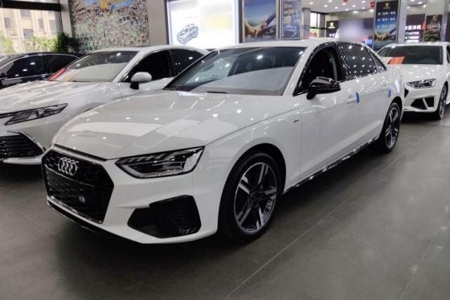 Used Audi A4L 2022 40 TFSI Luxury Dynamic Model