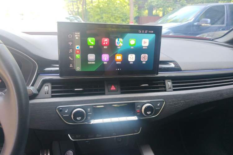 Used Audi A4L 2023 40 TFSI Luxury Dynamic Model Audio And AC Panel