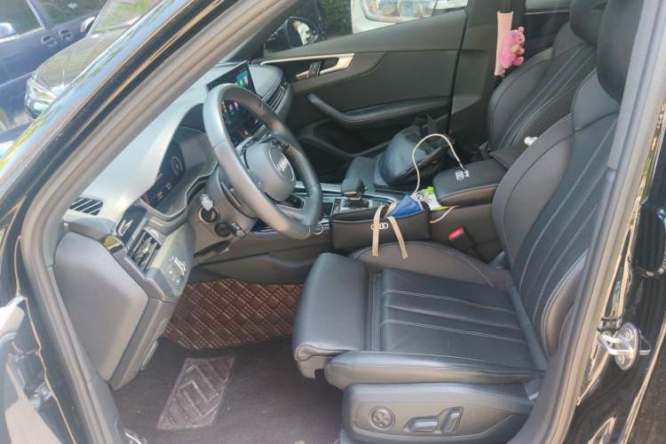Used Audi A4L 2023 40 TFSI Luxury Dynamic Model Left Front Seat