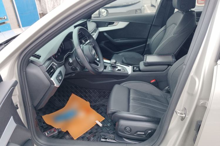 Used Audi A4L 2023 40 TFSI Fashion Dynamic Model Left Front Seat
