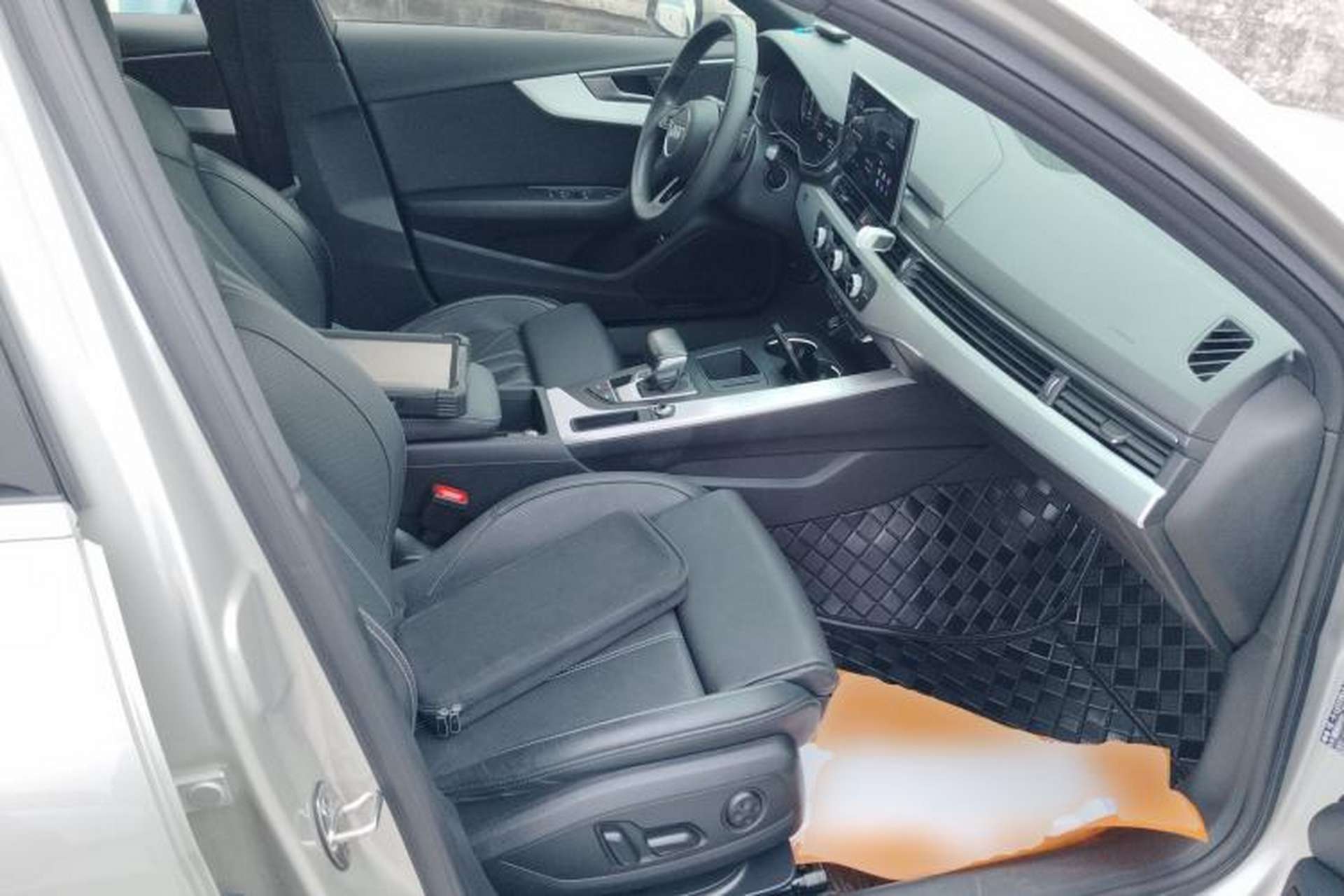 Used Audi A4L 2023 40 TFSI Fashion Dynamic Model Right Front Seat