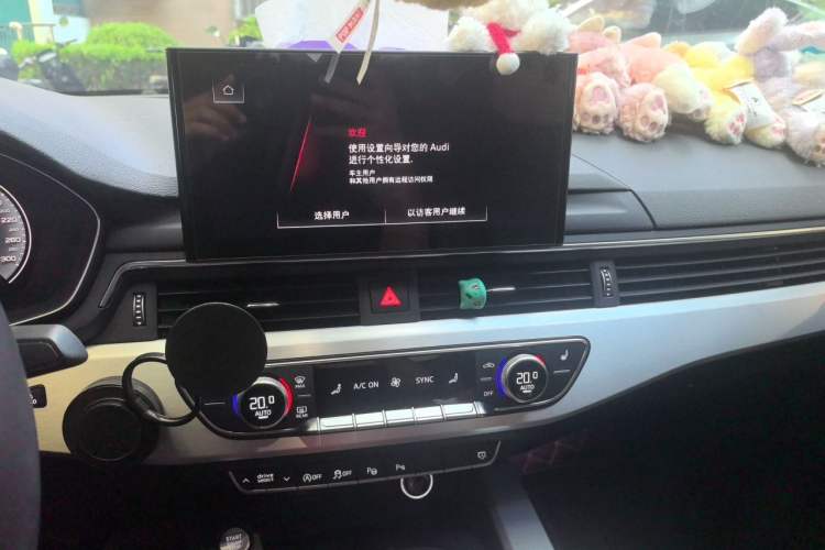 Used Audi A4L 2023 40 TFSI Luxury Dynamic Model Audio And AC Panel