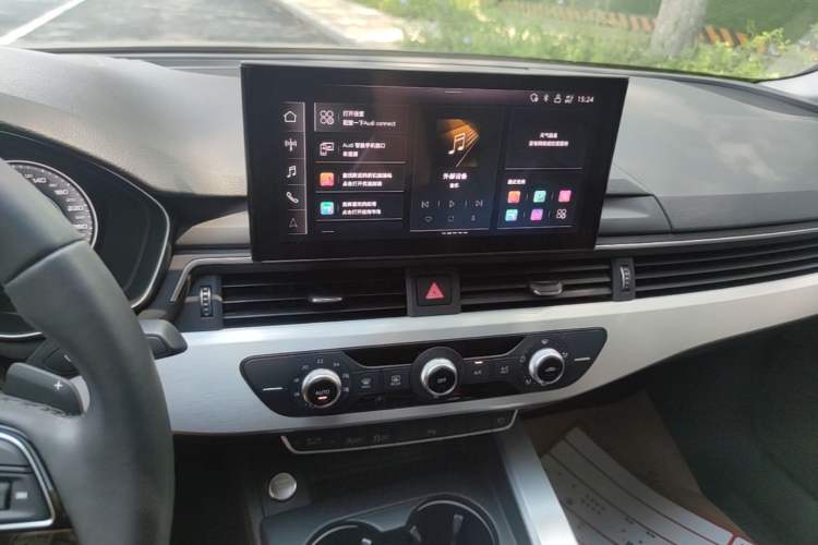 Used Audi A4L 2023 40 TFSI Fashion Dynamic Model Audio And AC Panel