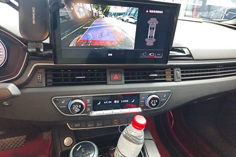 Used Audi A4L 2023 40 TFSI Luxury Dynamic Model Audio And AC Panel