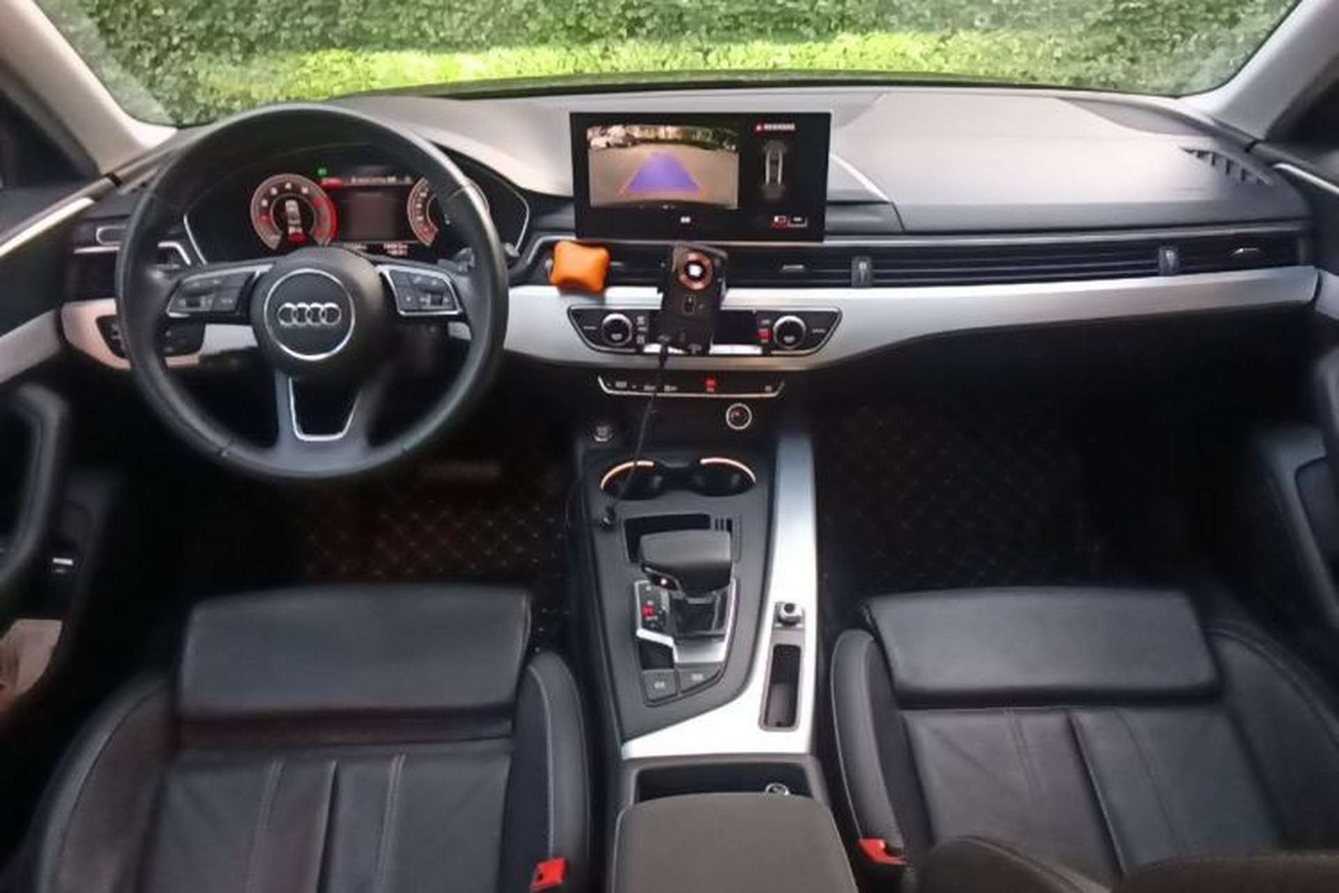 Used Audi A4L 2023 40 TFSI Fashion Dynamic Model Center Console