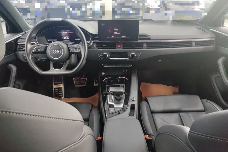 Used Audi A4L 2023 40 TFSI Luxury Dynamic Model Center Console
