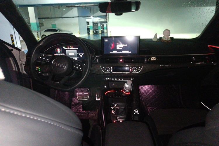 Used Audi A4L 2023 45 TFSI quattro Prestige Dynamic Edition Center Console