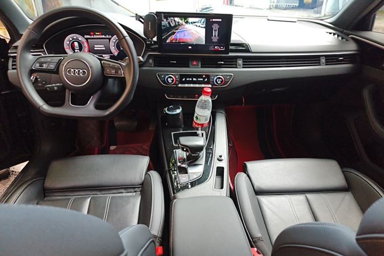 Used Audi A4L 2023 40 TFSI Luxury Dynamic Model Center Console