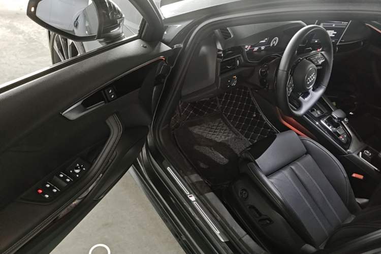 Used Audi A4L 2023 40 TFSI Luxury Dynamic Model Driver Seat