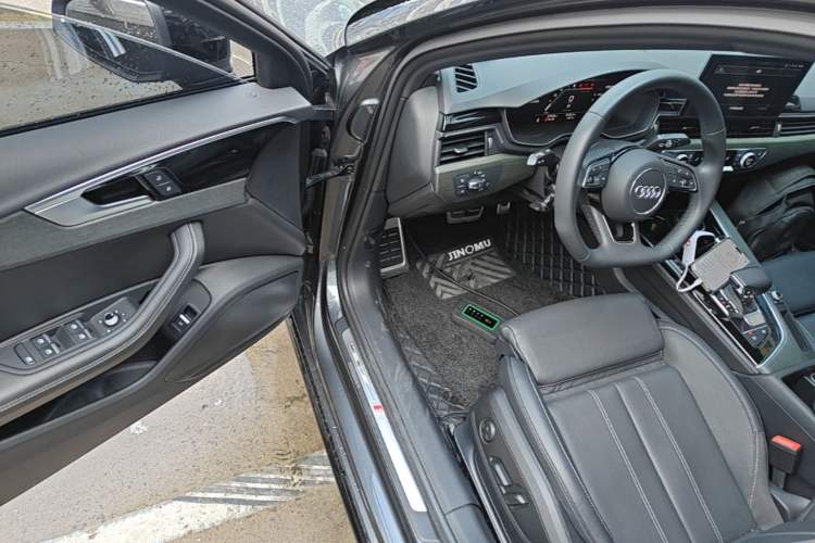 Used Audi A4L 2023 40 TFSI Luxury Dynamic Model Driver Seat