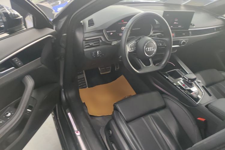 Used Audi A4L 2023 40 TFSI Luxury Dynamic Model Driver Seat
