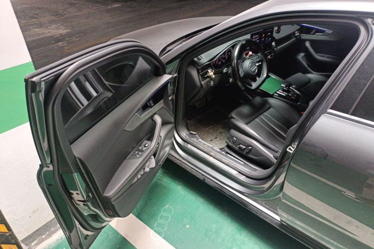 Used Audi A4L 2023 40 TFSI Luxury Dynamic Model Driver Seat