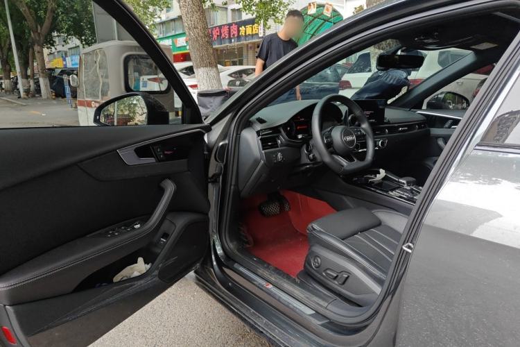 Used Audi A4L 2023 40 TFSI Luxury Dynamic Model Driver Seat