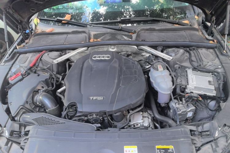 Used Audi A4L 2023 40 TFSI Luxury Dynamic Model Engine Bay