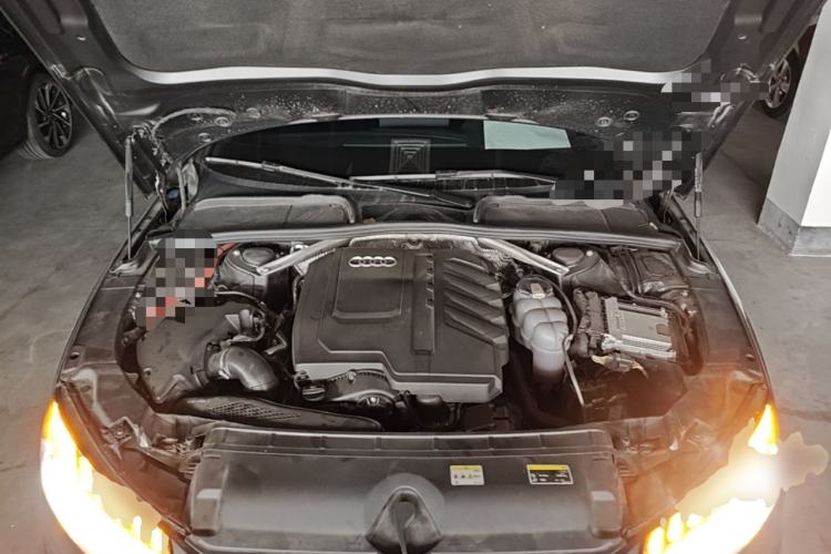 Used Audi A4L 2023 40 TFSI Luxury Dynamic Model Engine Bay