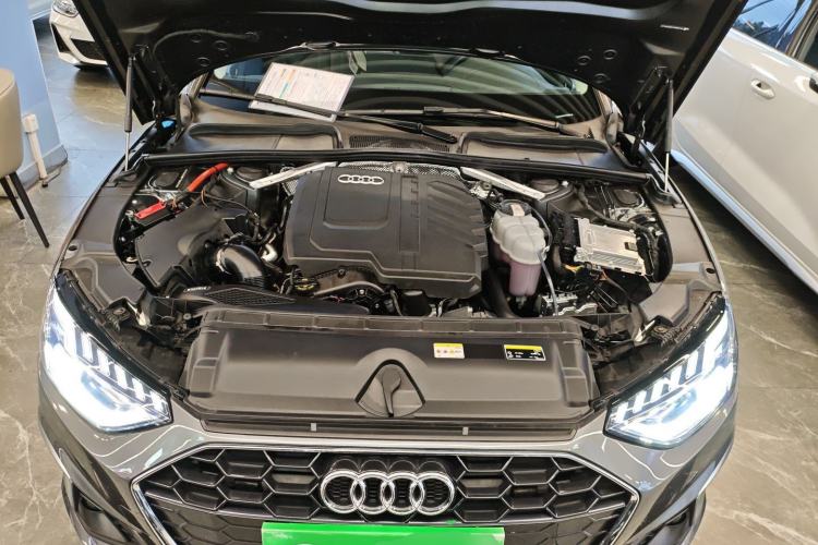Used Audi A4L 2023 40 TFSI Fashion Dynamic Model Engine Bay
