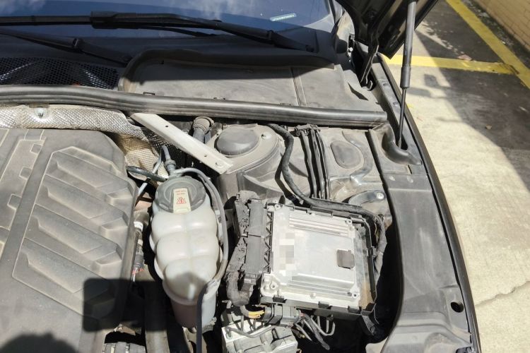Used Audi A4L 2023 40 TFSI Luxury Dynamic Model Engine Bay Left
