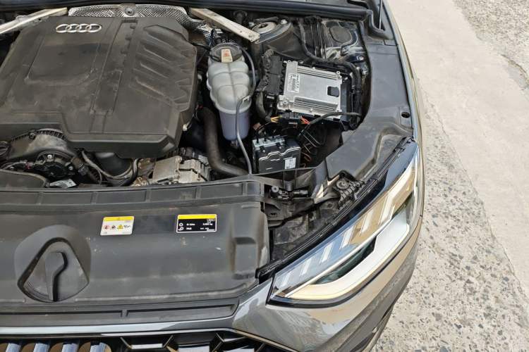 Used Audi A4L 2023 40 TFSI Fashion Dynamic Model Engine Bay Left