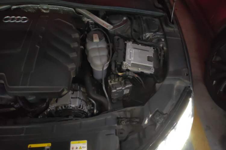 Used Audi A4L 2023 40 TFSI Bang & Olufsen Starry Night Edition Engine Bay Left