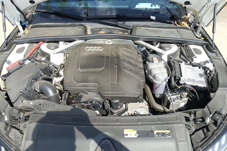 Used Audi A4L 2023 40 TFSI Luxury Dynamic Model Engine Bay