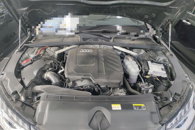 Used Audi A4L 2023 40 TFSI Luxury Dynamic Model Engine Bay