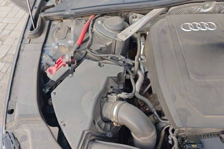Used Audi A4L 2023 40 TFSI Luxury Dynamic Model Engine Bay Right
