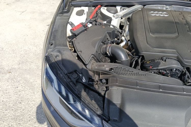 Used Audi A4L 2023 40 TFSI Luxury Dynamic Model Engine Bay Right