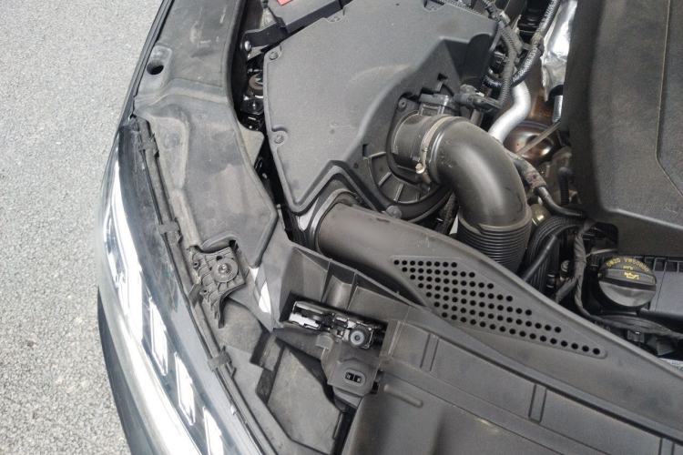 Used Audi A4L 2023 40 TFSI Fashionable and Elegant Version Engine Bay Right