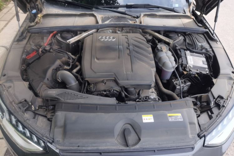 Used Audi A4L 2023 40 TFSI Fashion Dynamic Model Engine Bay