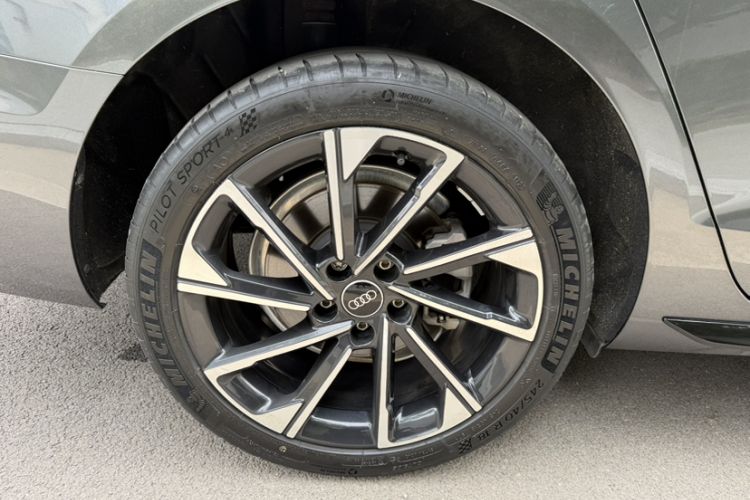 Used Audi A4L 2023 40 TFSI Luxury Dynamic Model Exterior 7