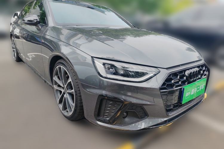 Used Audi A4L 2023 40 TFSI quattro Luxury Dynamic Edition Front Right 45 Deg