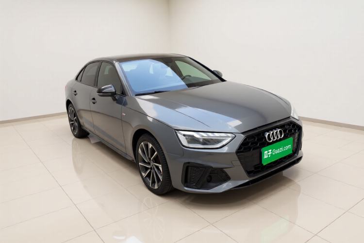 Used Audi A4L 2023 40 TFSI Luxury Dynamic Model Front Right 45 Deg