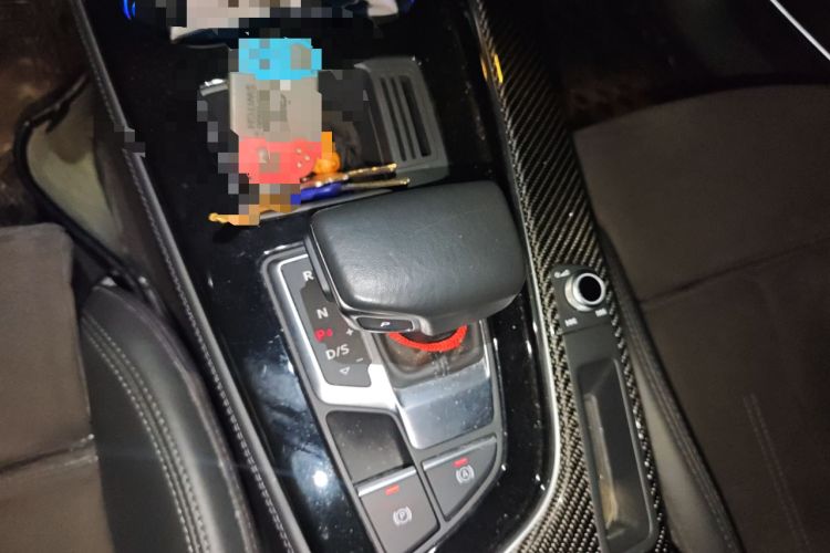 Used Audi A4L 2023 45 TFSI quattro Prestige Dynamic Edition Gear Lever