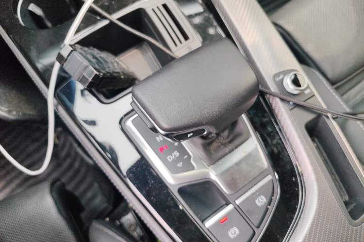 Used Audi A4L 2023 40 TFSI quattro Luxury Dynamic Edition Gear Lever