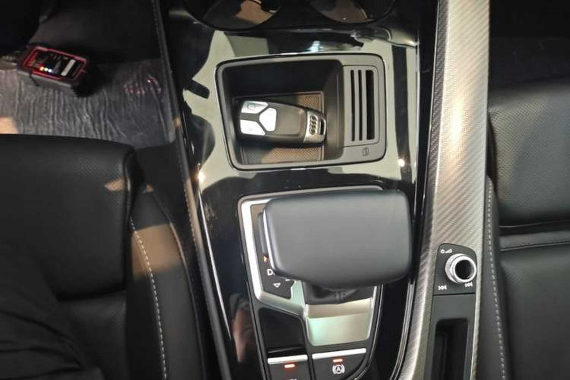 Used Audi A4L 2023 40 TFSI quattro Luxury Dynamic Edition Gear Lever
