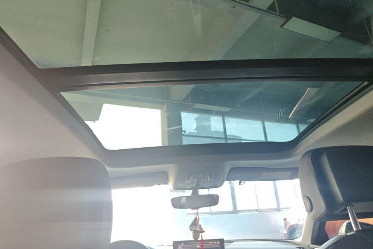 Used Audi A4L 2023 40 TFSI Fashion Dynamic Model Headliner