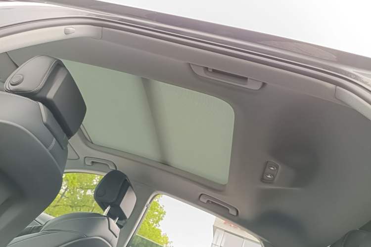 Used Audi A4L 2023 40 TFSI Fashion Dynamic Model Headliner