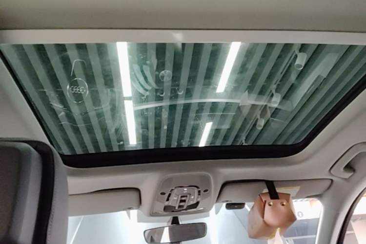 Used Audi A4L 2023 40 TFSI Fashion Dynamic Model Headliner