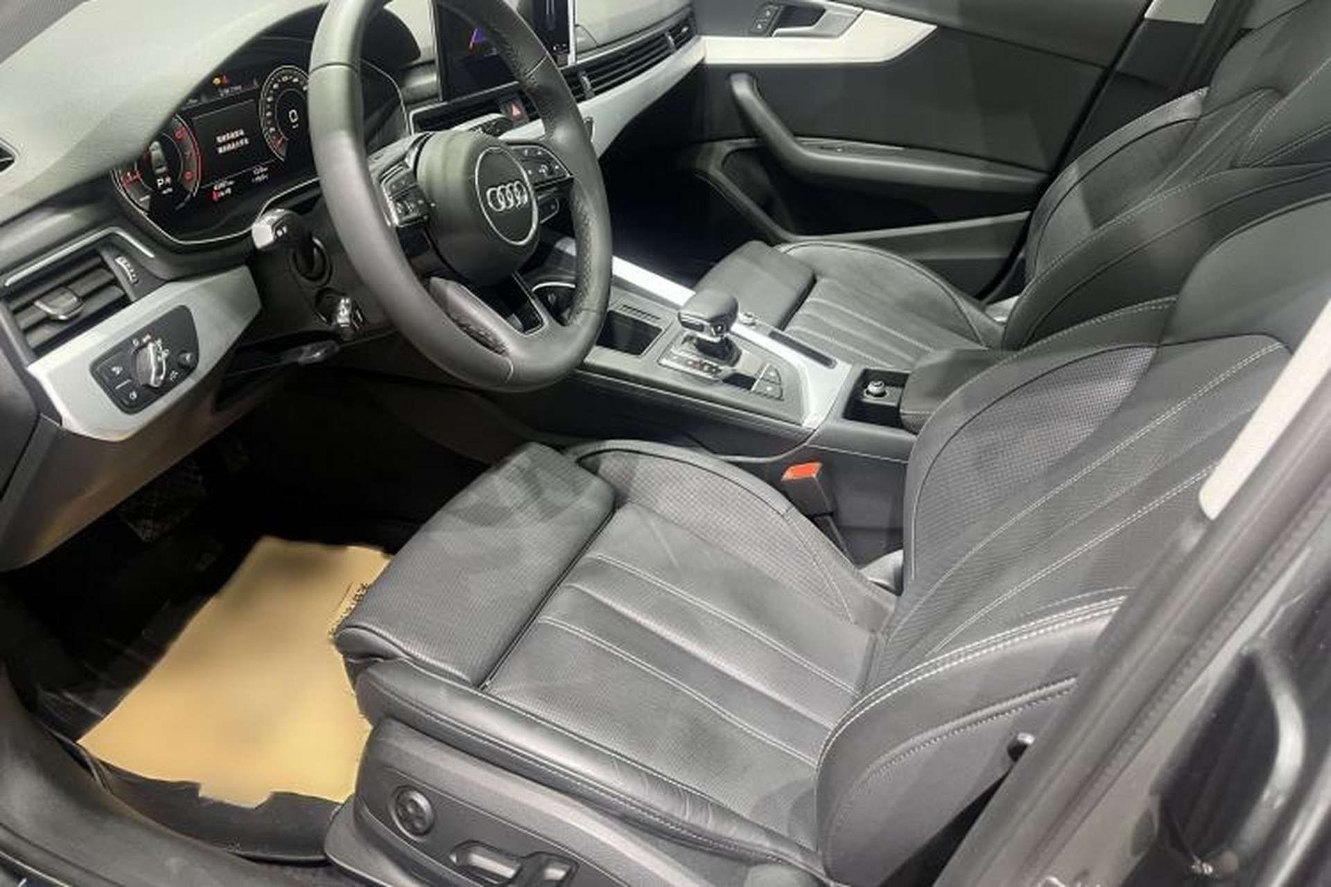 Used Audi A4L 2023 40 TFSI Fashion Dynamic Model Interior 1