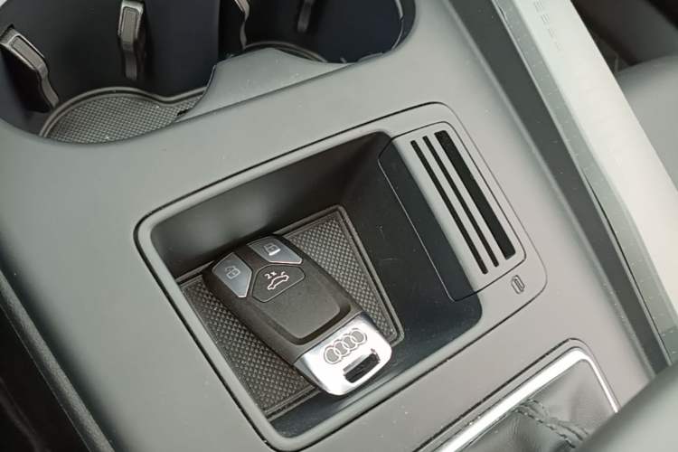 Used Audi A4L 2023 40 TFSI Fashion Dynamic Model Interior 1