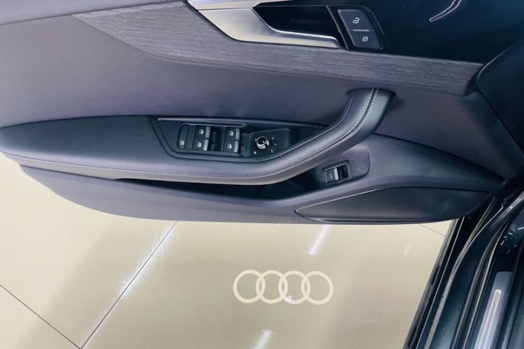 Used Audi A4L 2023 40 TFSI Luxury Dynamic Model Interior 11