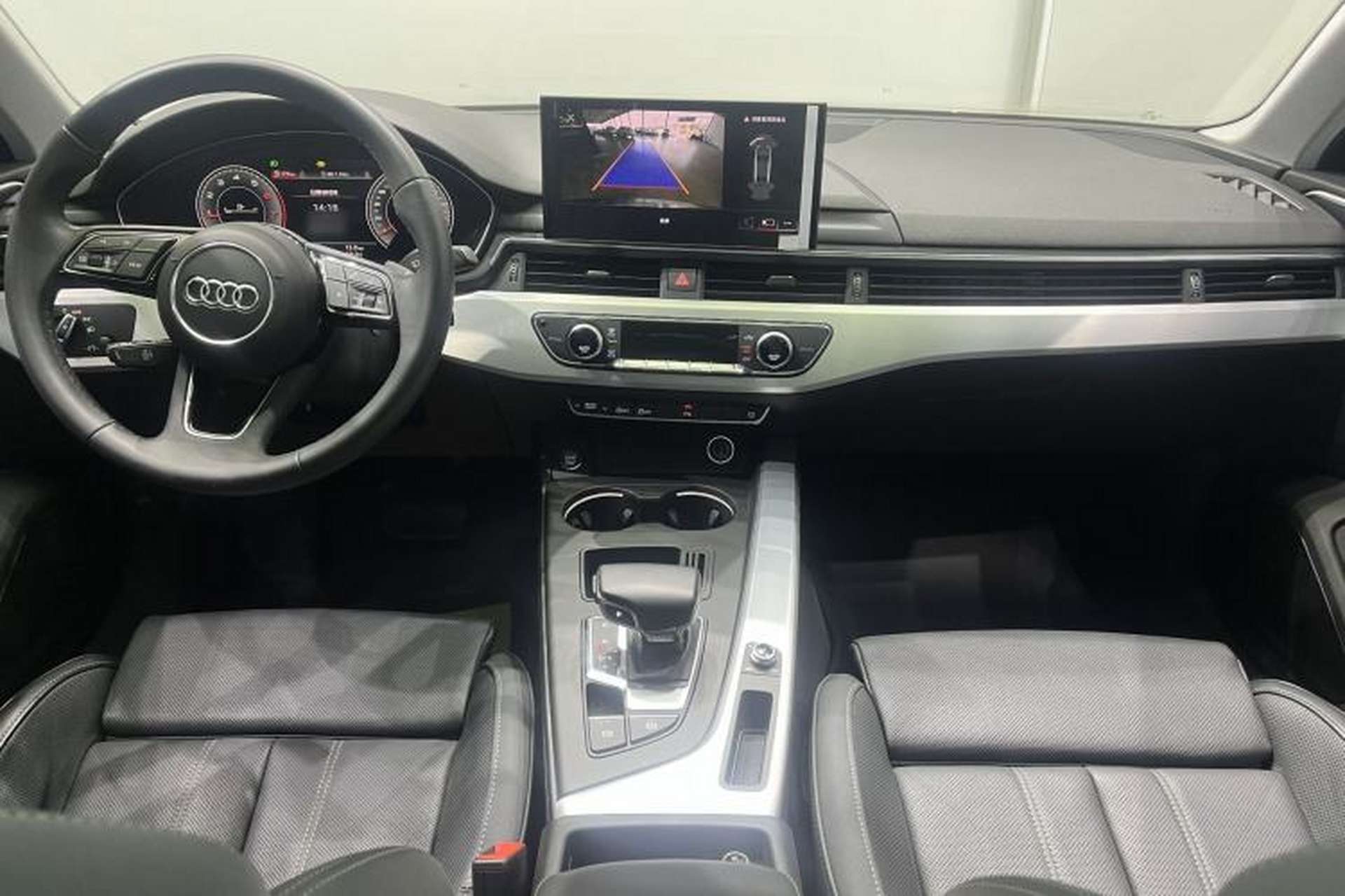 Used Audi A4L 2023 40 TFSI Fashion Dynamic Model Interior 2
