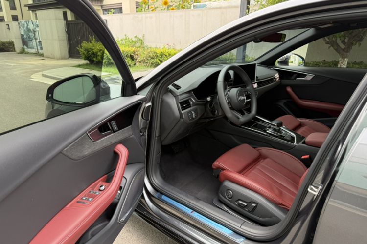 Used Audi A4L 2023 40 TFSI Luxury Dynamic Model Interior 2