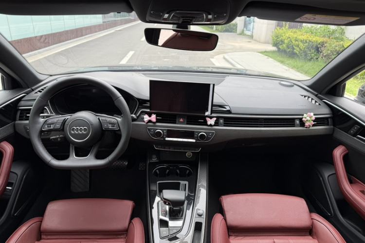 Used Audi A4L 2023 40 TFSI Luxury Dynamic Model Interior 3
